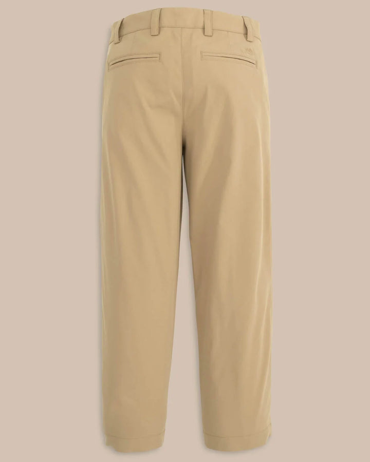 Southern Tide Leadhead Performance Pants in Sandstone Khaki